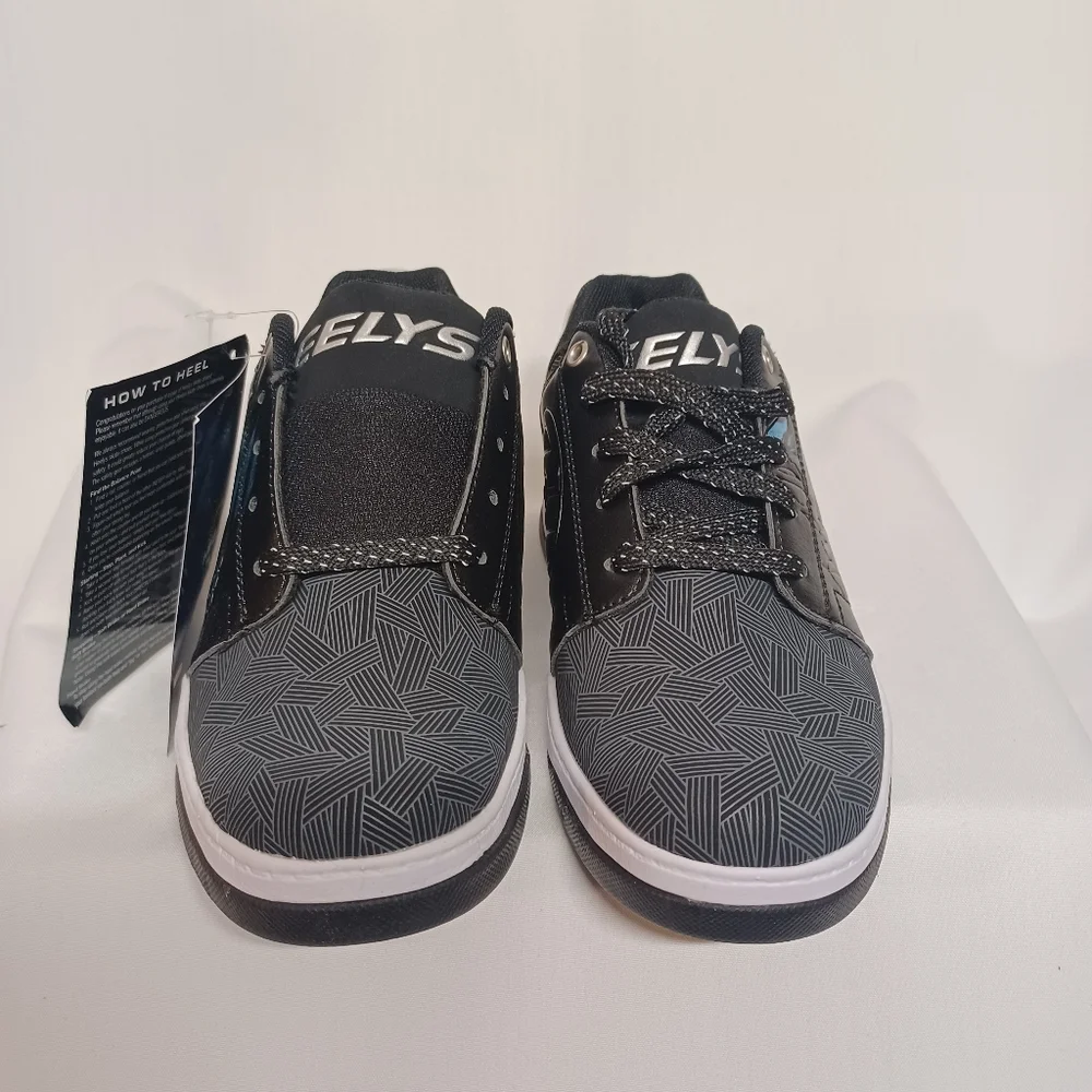 Heelys avengers black